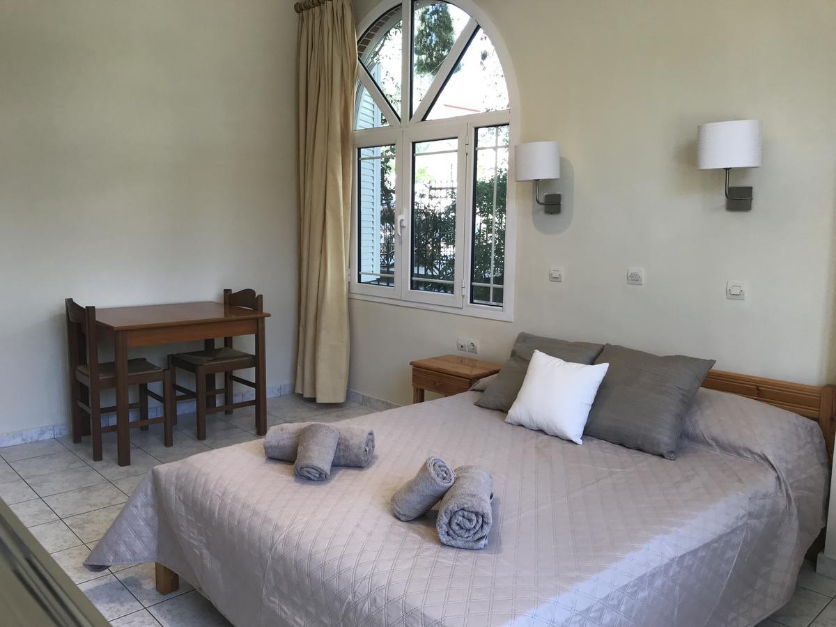 Calypso Beach Hotel Лутра-Эдипсу Экстерьер фото